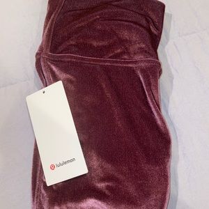 Lululemon wunder unders size 8